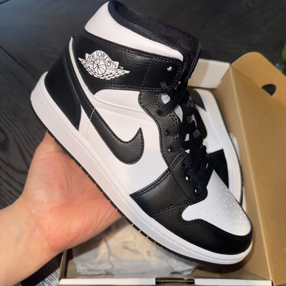 Jordan Women's Sneakers in Classic Black and White